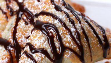 Easy Nutella Cream Cheese Turnovers